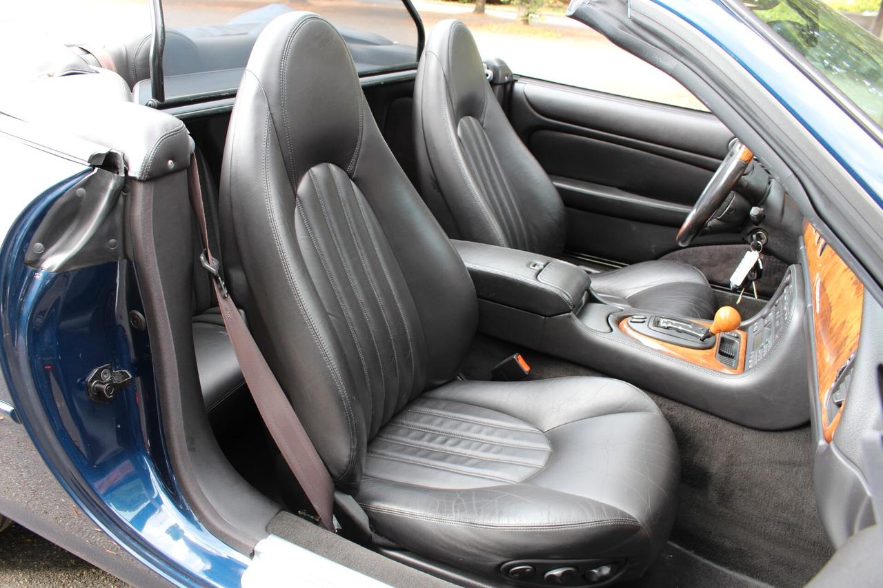 Jaguar XK * Sapphire Blue* Service completo*