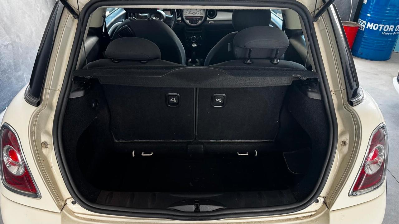 Mini 1.6 16V One (72kW)