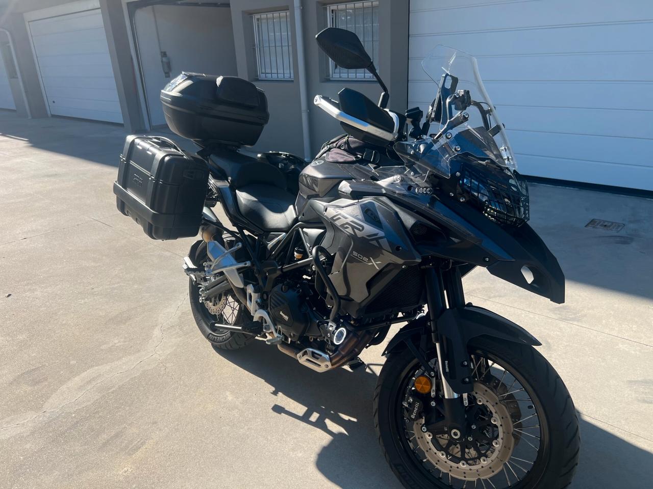Benelli TRK 502x solo 13.973 km