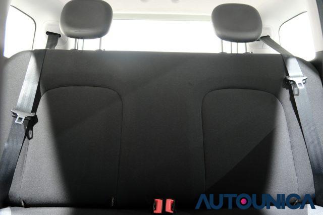 FIAT Panda 1.0 FIREFLY S&S HYBRID CITY CROSS NEOPATENTATI