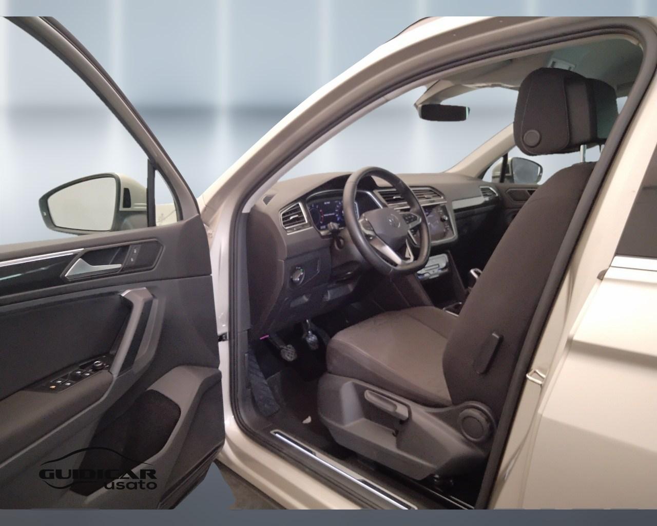 VOLKSWAGEN Tiguan II 2021 - Tiguan 1.5 tsi Life 130cv