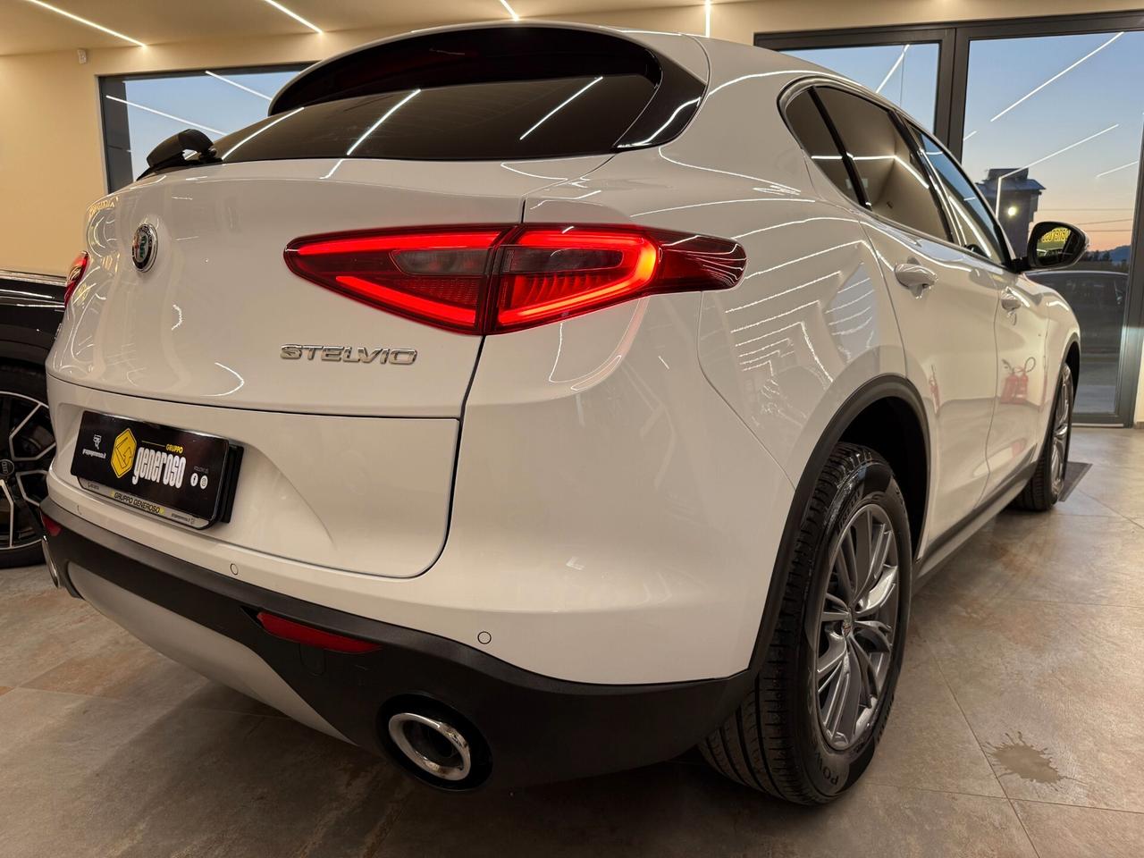 Alfa Romeo Stelvio 2.2 Turbodiesel 210 CV AT8 Q4 Super