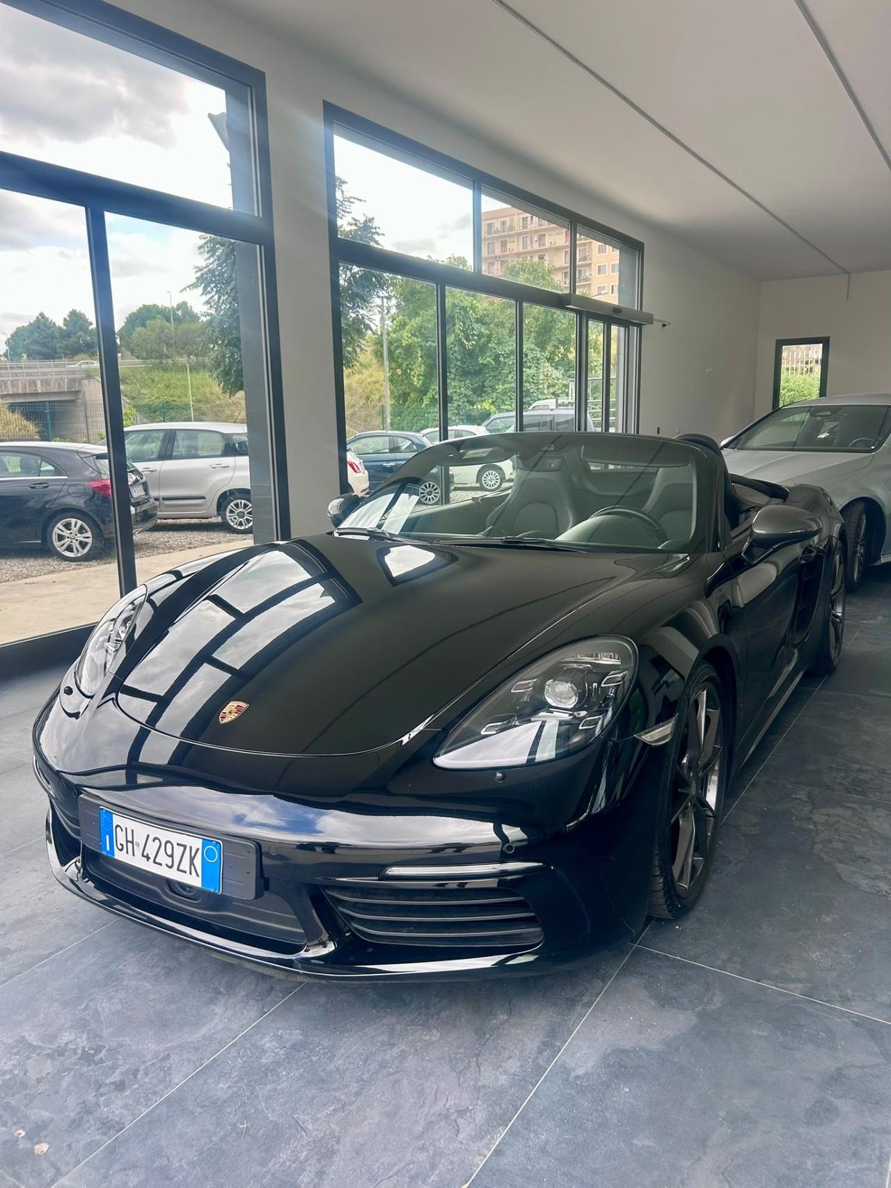 Porsche 718 Spyder Boxster 2.0 T