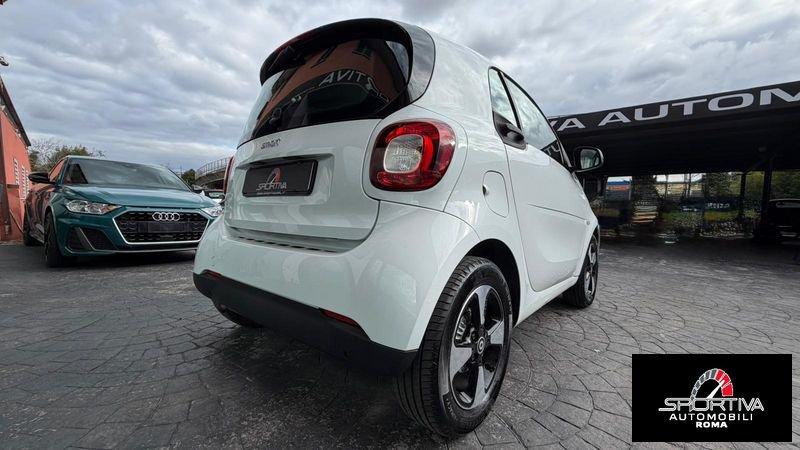 smart fortwo RATA MENSILE 206,00 EURO fortwo 70 1.0 Passion
