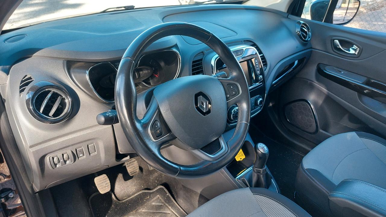 Renault Captur dCi 8V 90 CV EDC Start&Stop Energy Intens