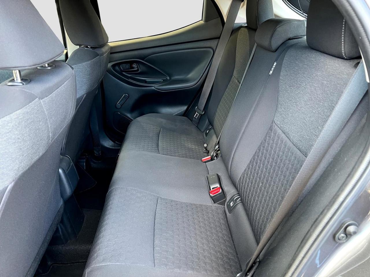 Toyota Yaris 1.5 Hybrid 5 porte Business