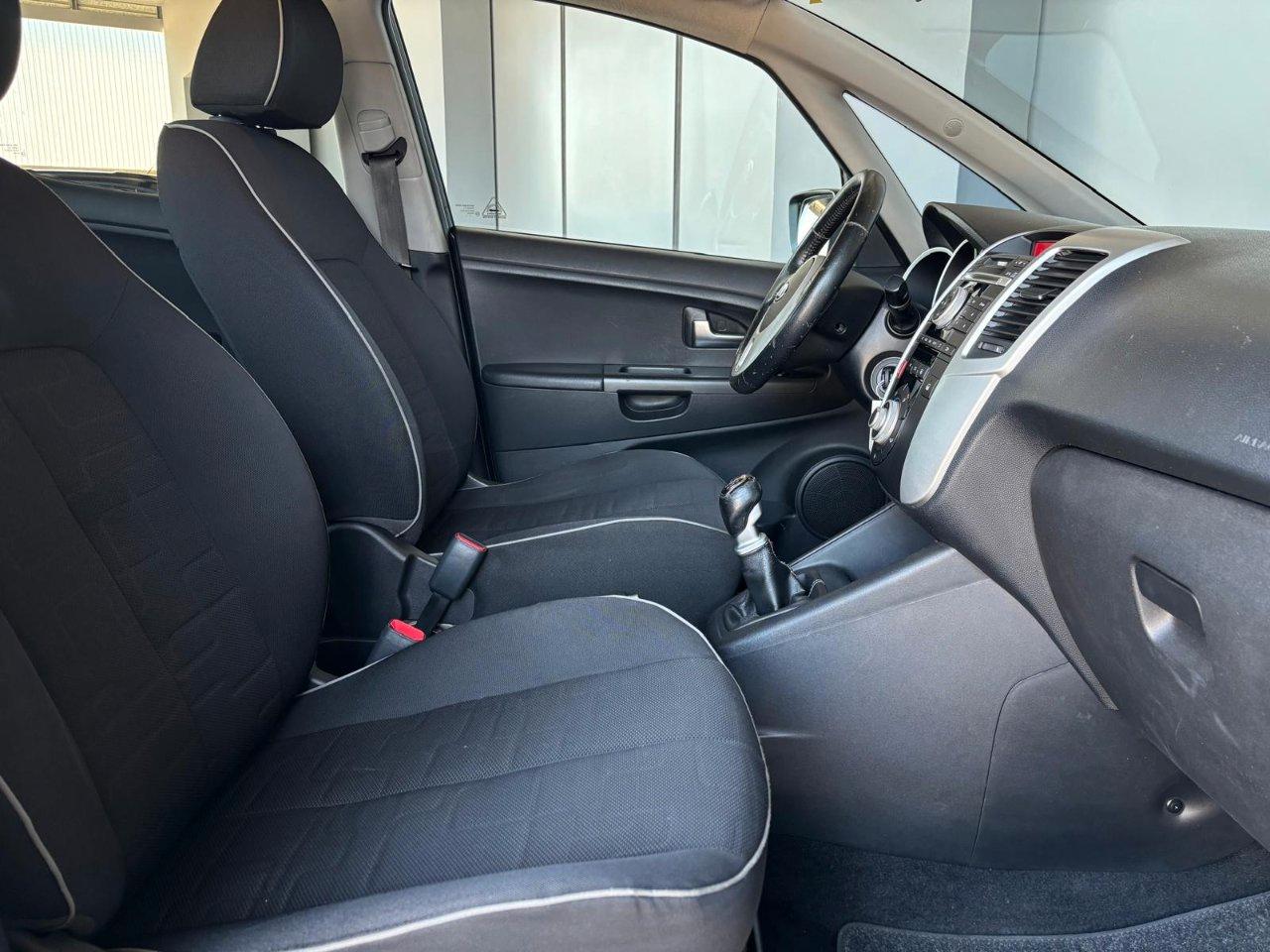 Kia Venga 1.4 crdi Fullsky 90cv