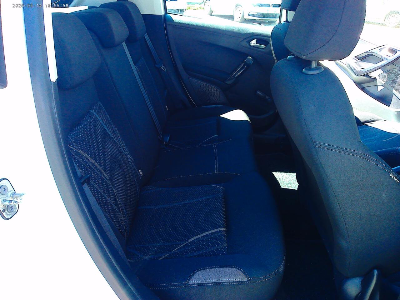 Peugeot 208 1.4 HDi 68 CV 5 porte Allure