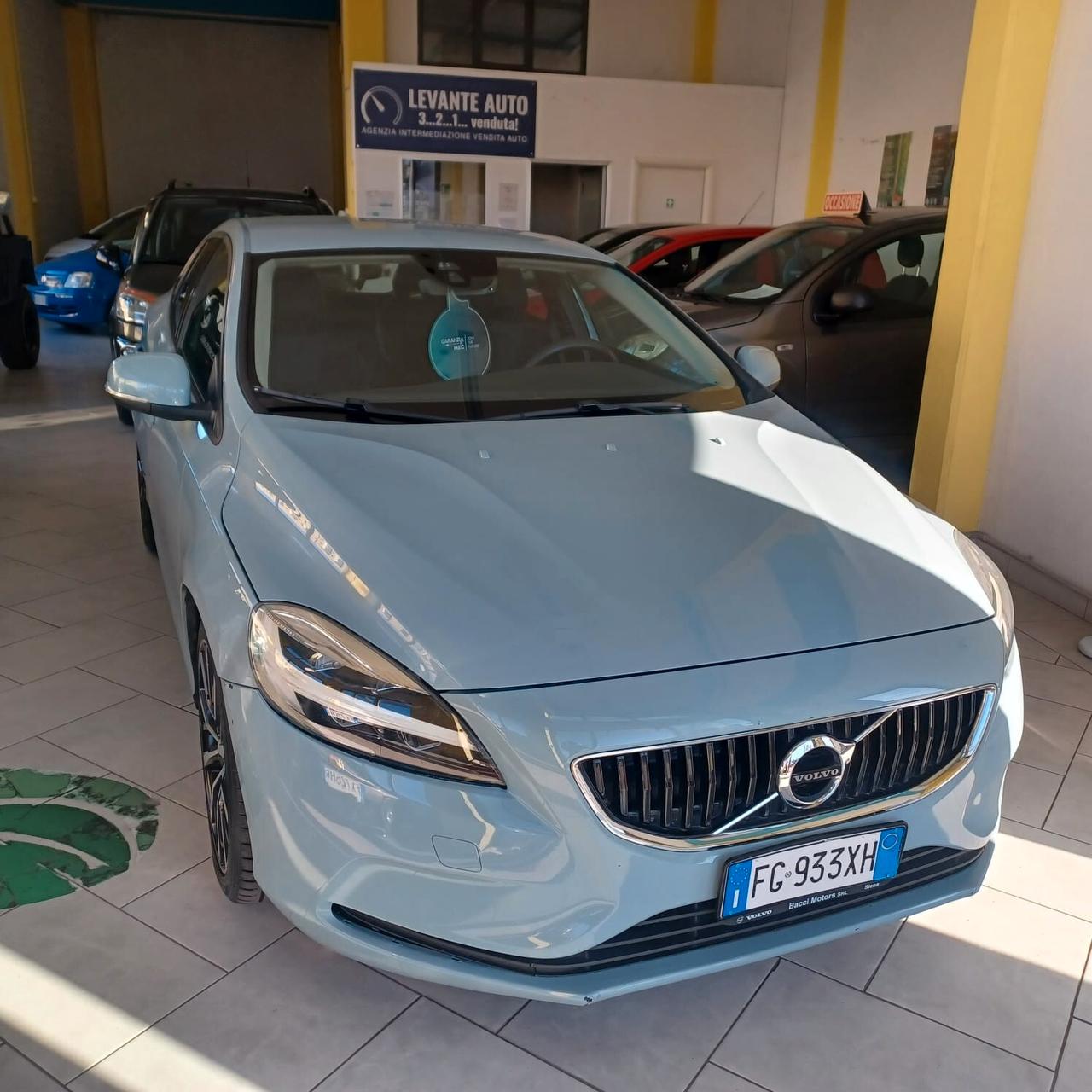 VOLVO V40 OTTIMO STATO GARANZIA 1 2 MESI