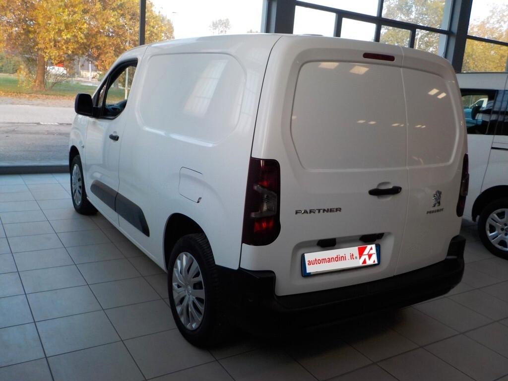 Peugeot Partner BlueHDi 130 EAT8 S&S PC - Autocarro lamierato 3 posti - Cambio automatico