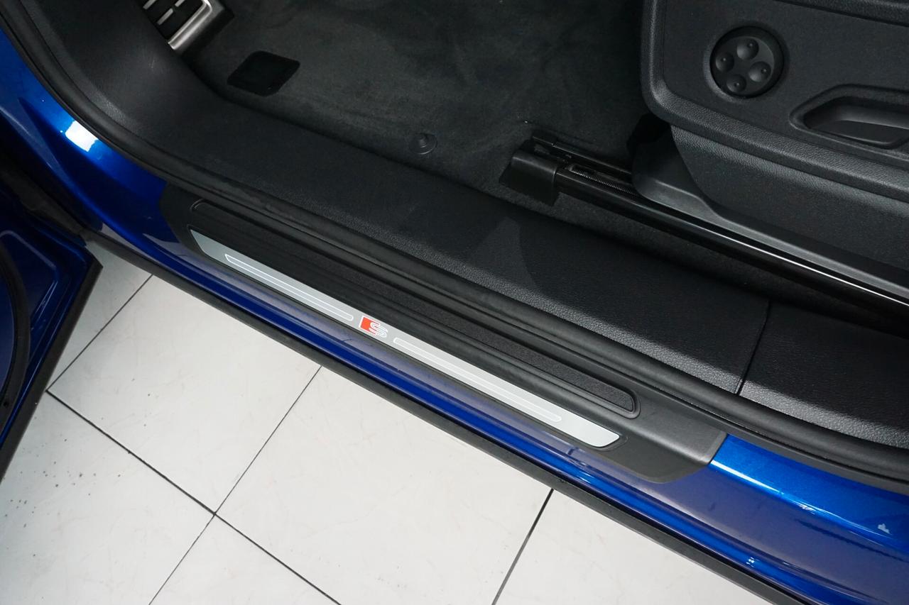 Audi Q5 SPB 40 TDI quattro S tronic S line Identity Black