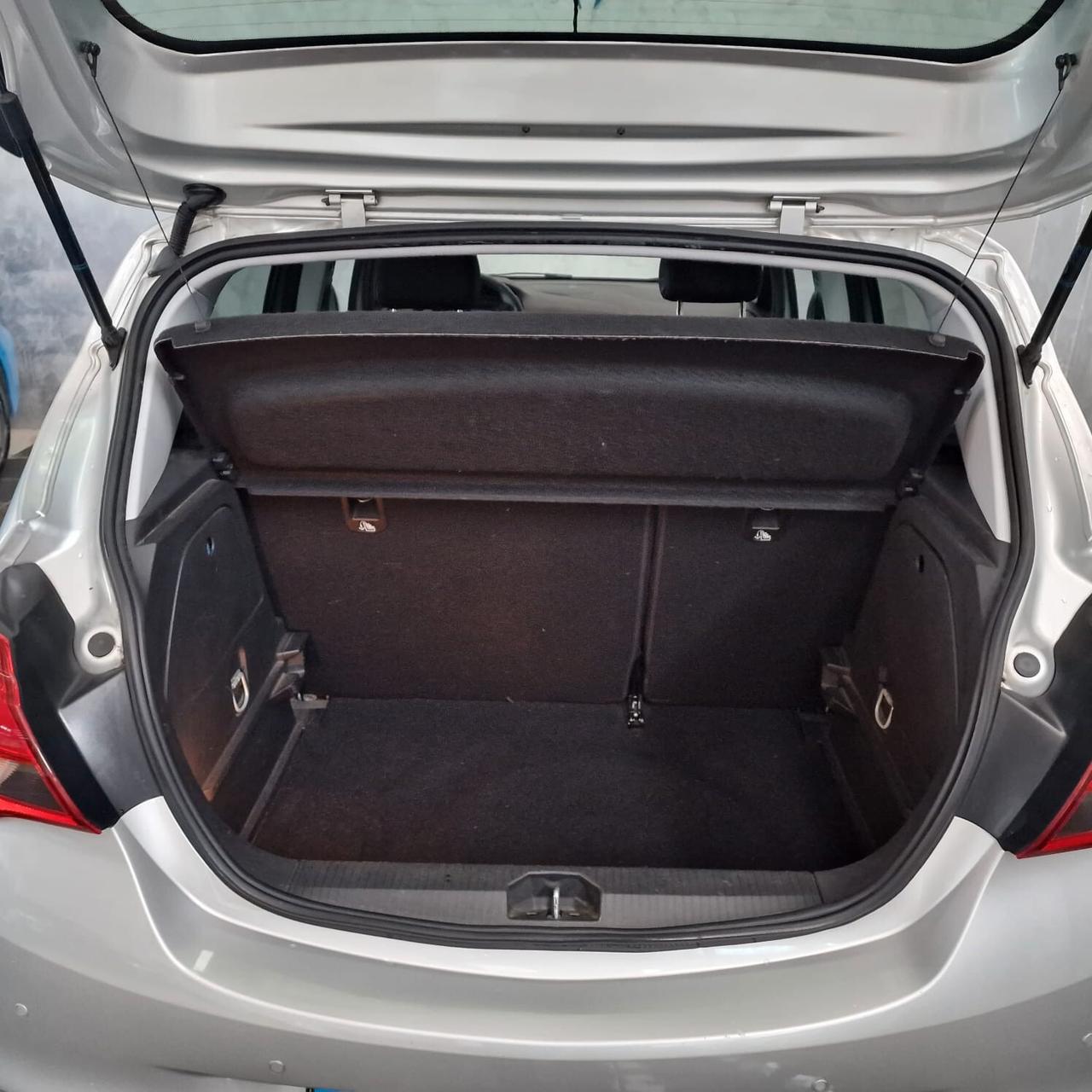 Opel Corsa 1.2 5 porte Black Edition