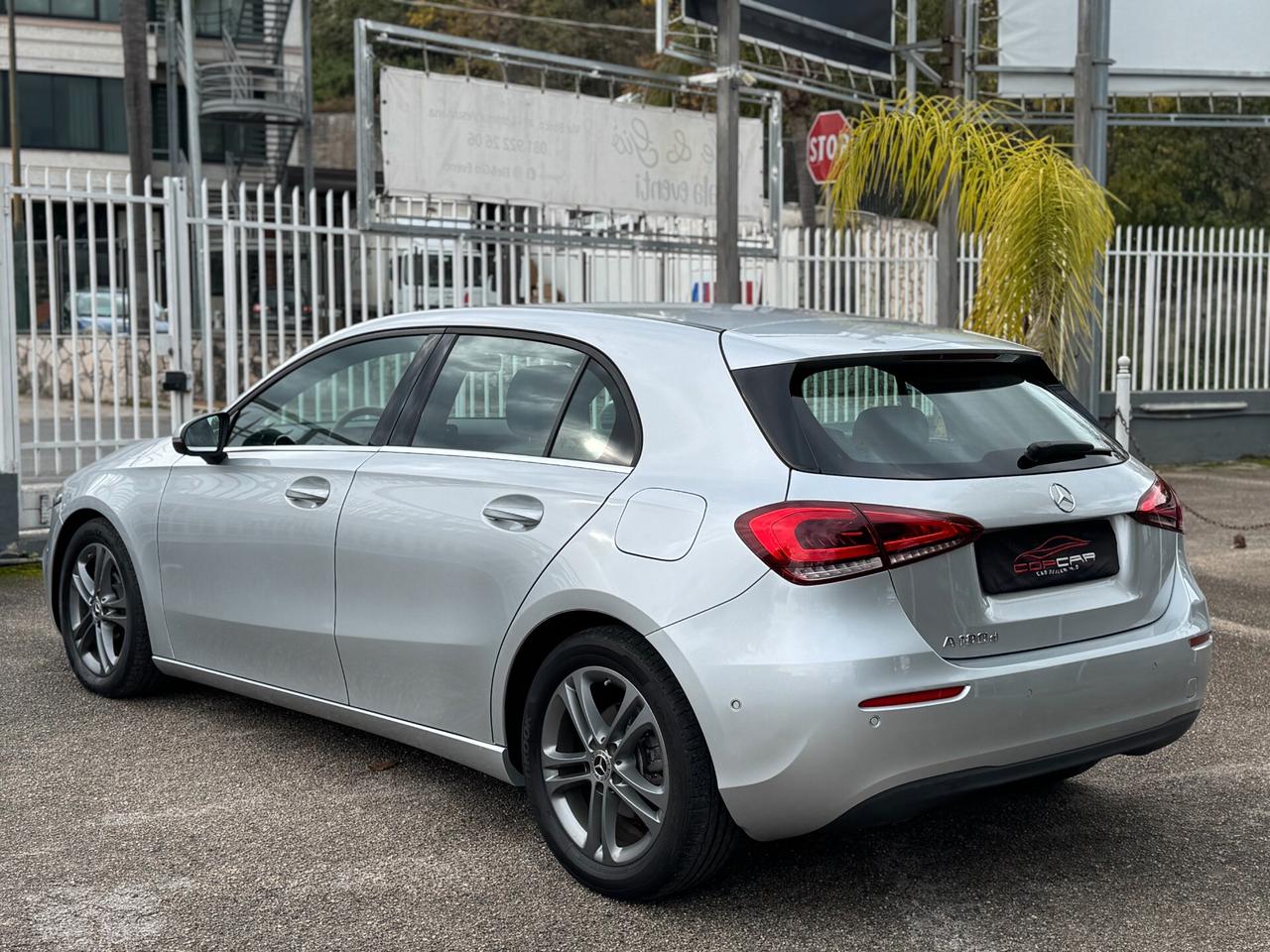 Mercedes-benz A 180d Automatic Business Extra 2019