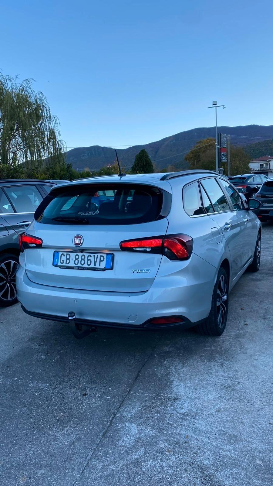 Fiat Tipo VAN 1.6 mjt 5 porte Lounge- CAMBIO AUTOMATICO