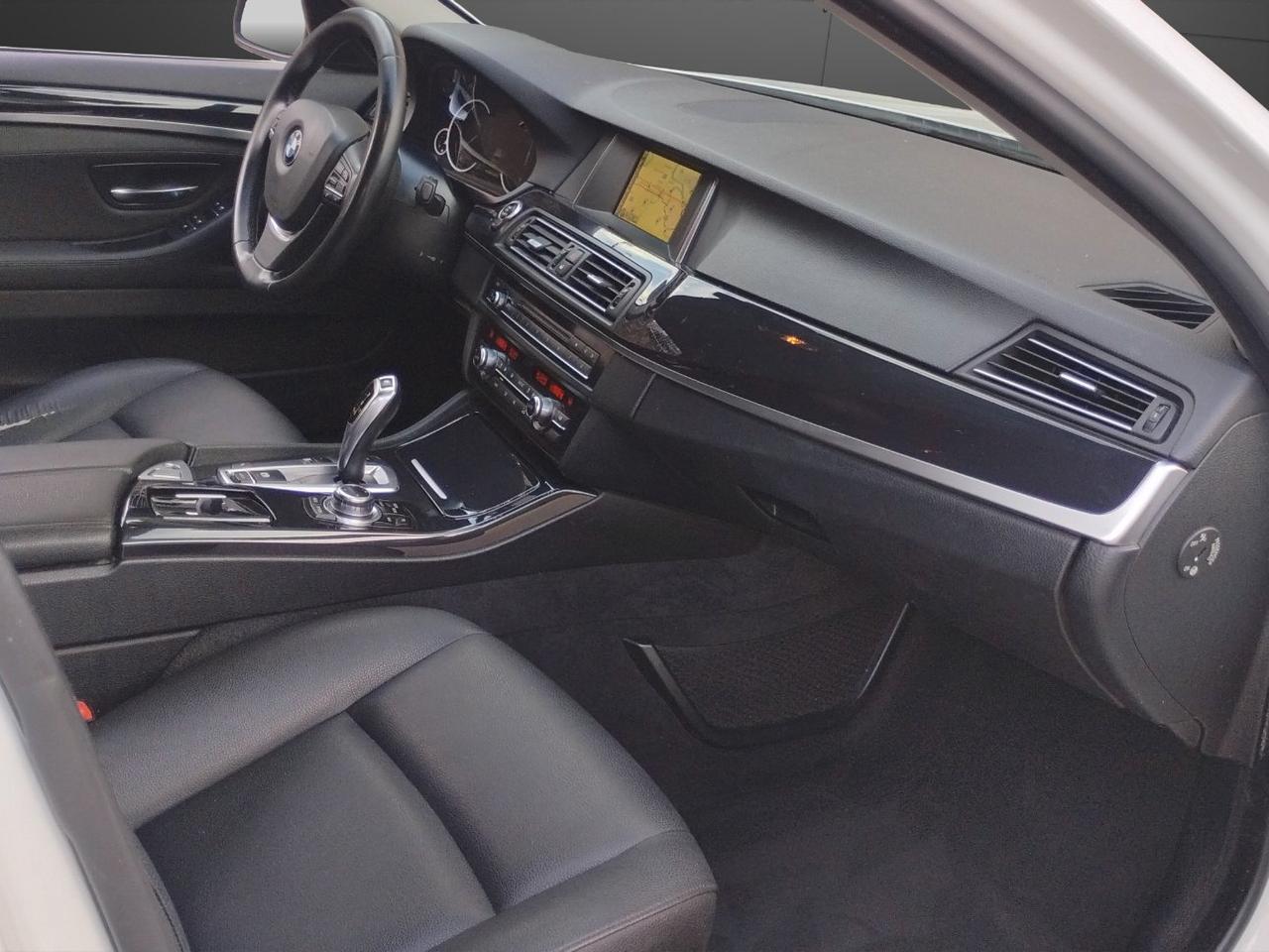BMW 520 d Touring Luxury 190cv.TELECAMERA.PELLE.NAVI.LED