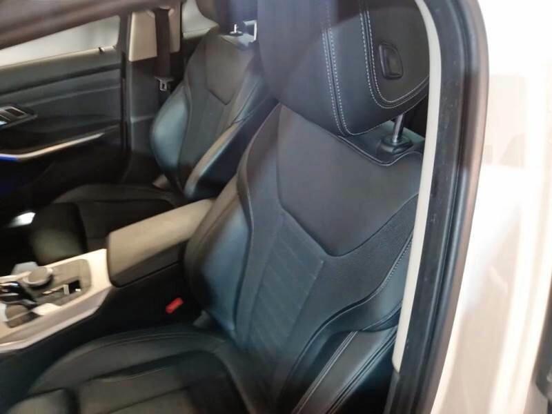 Bmw 320d xDrive 48v Business Advantage Aut.