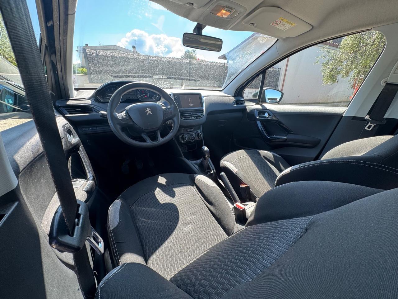 Peugeot 208 BlueHDi 75 5 porte Allure