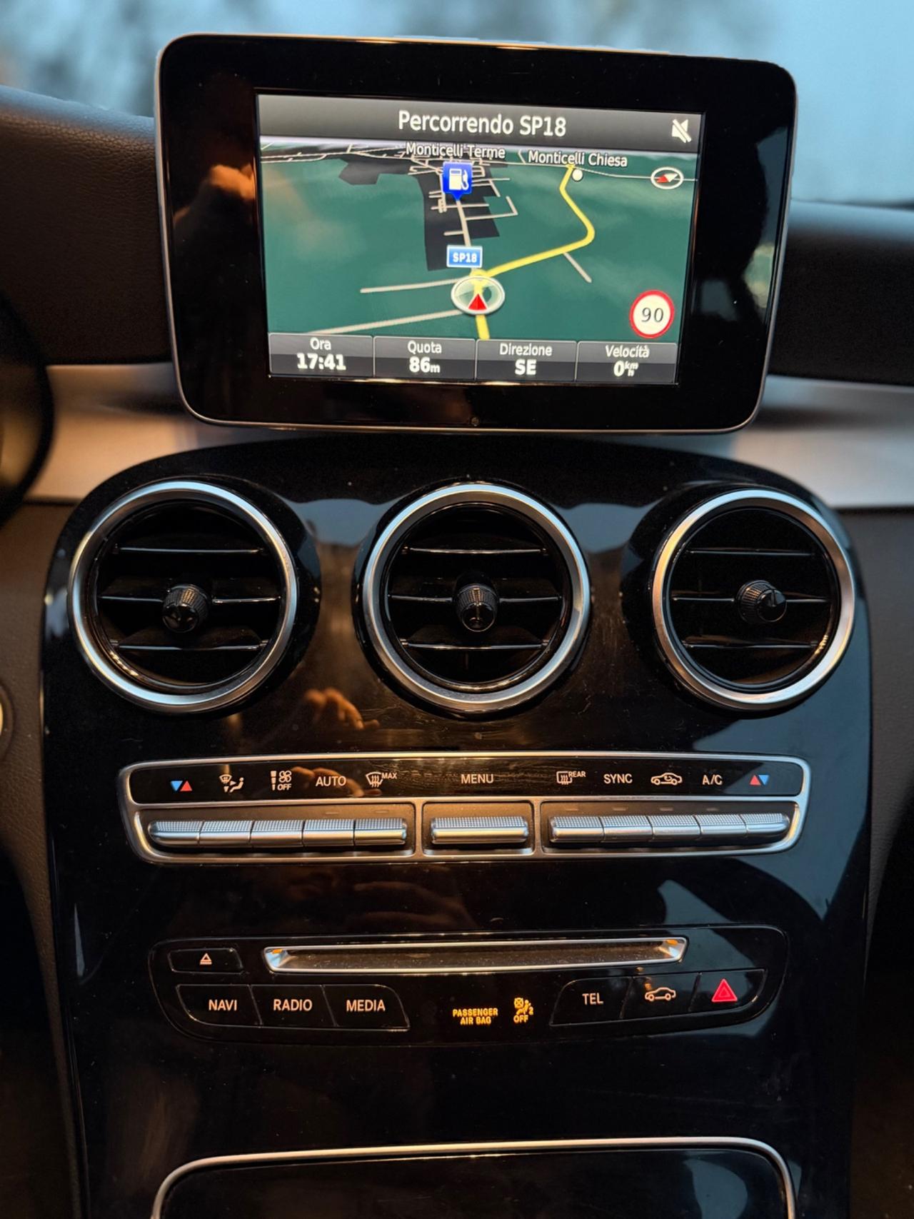 Mercedes-benz C220D (180.000KM)