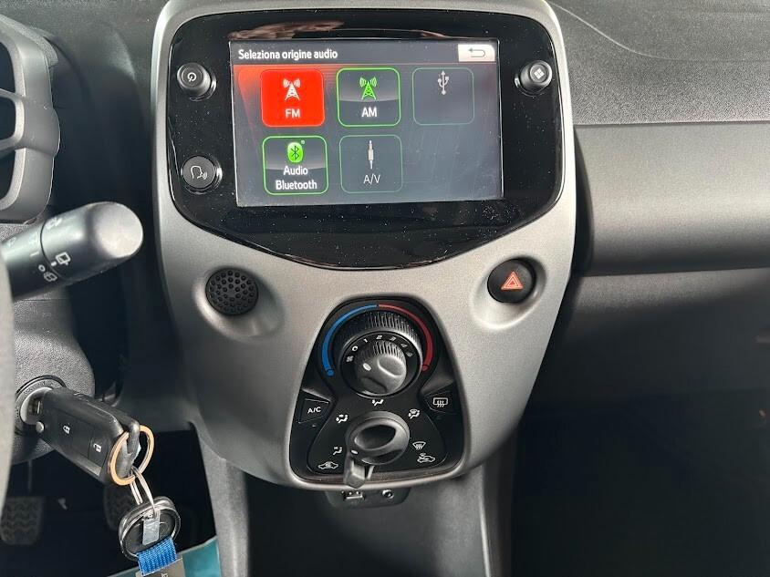Toyota Aygo 1.0 VVT-i 72 CV 21.000KM NEOPATENTATI
