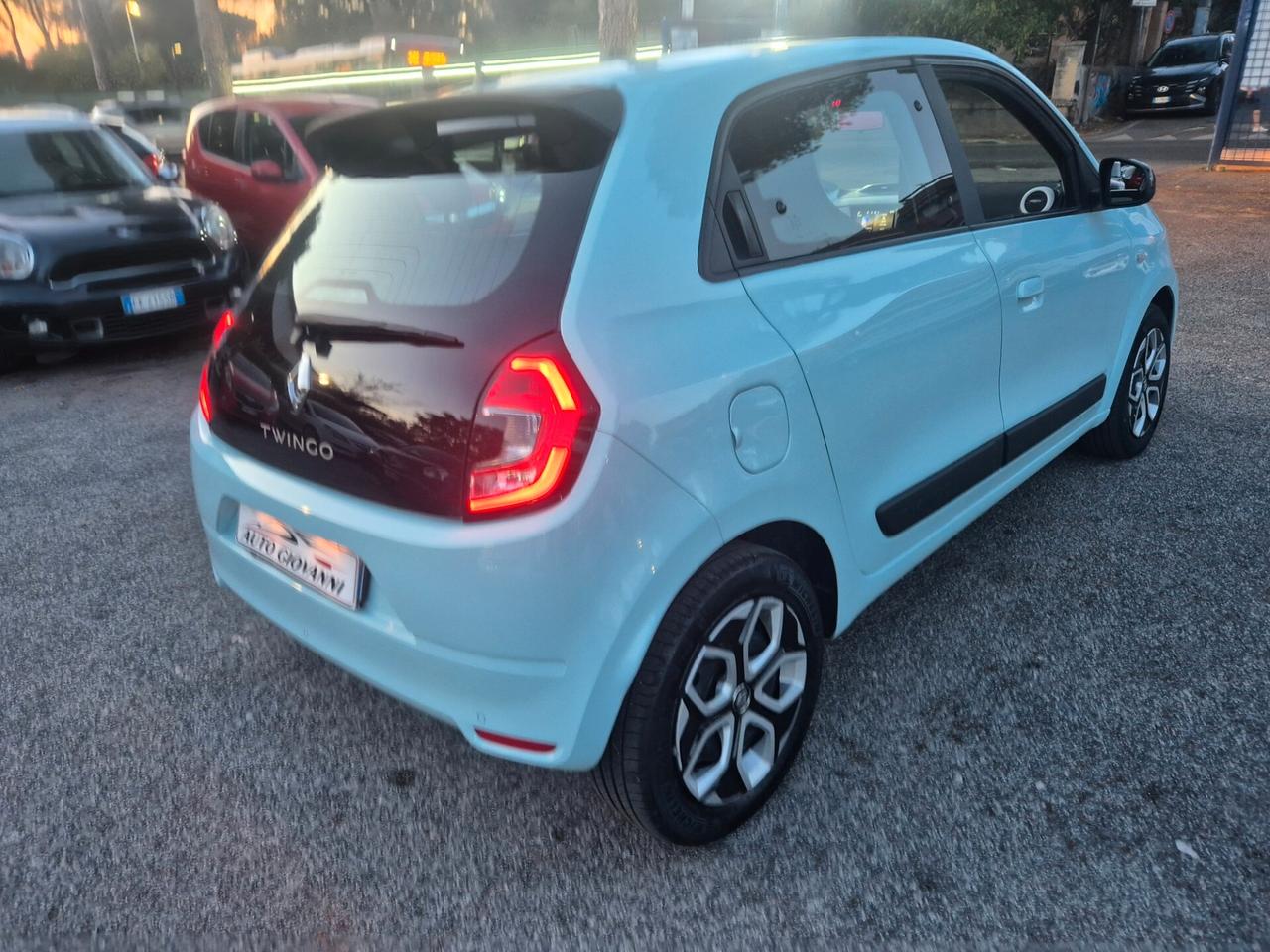 Renault Twingo SCe 65 CV Urban Night