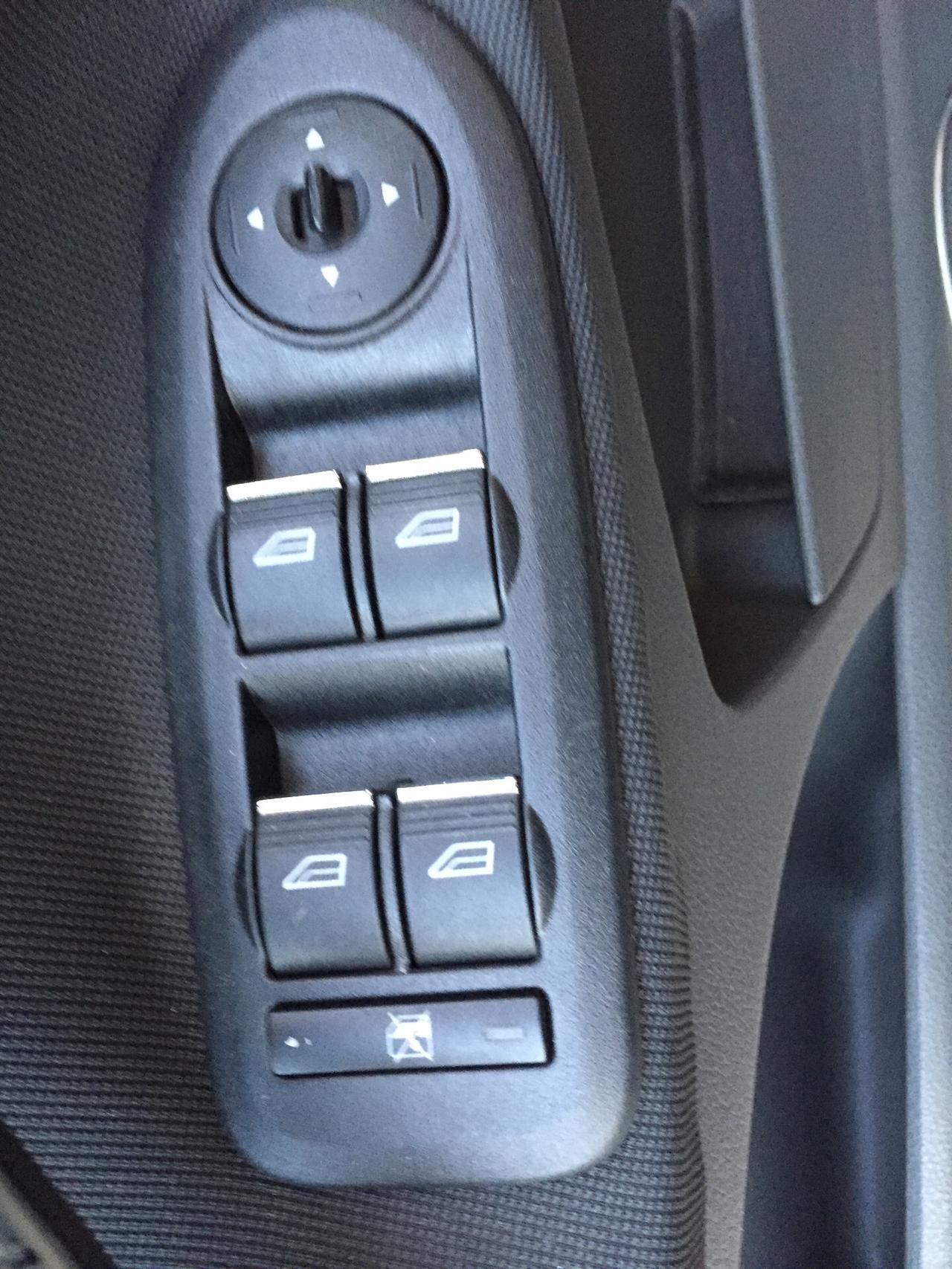 Ford C-Max Focus 1.6 TDCi (90CV) Titanium