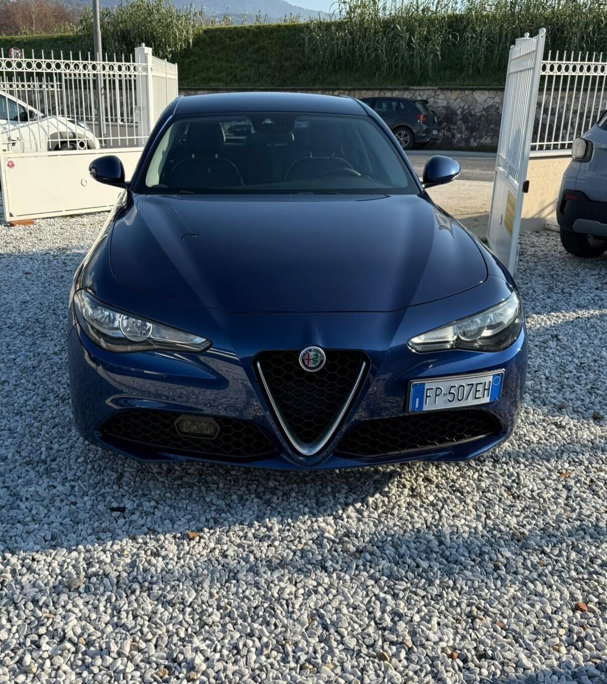 Alfa Romeo Giulia 2.2 Turbodiesel 180CV AT8 Eco Bu