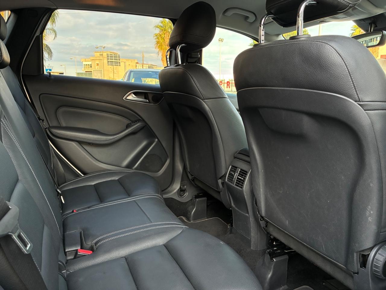 Mercedes classe B 200 premium SOLO 86.000KM