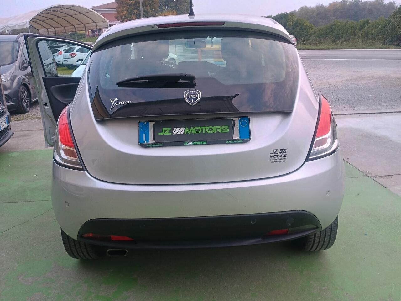 LANCIA YPSILON 1.2 NEOPATENTATI