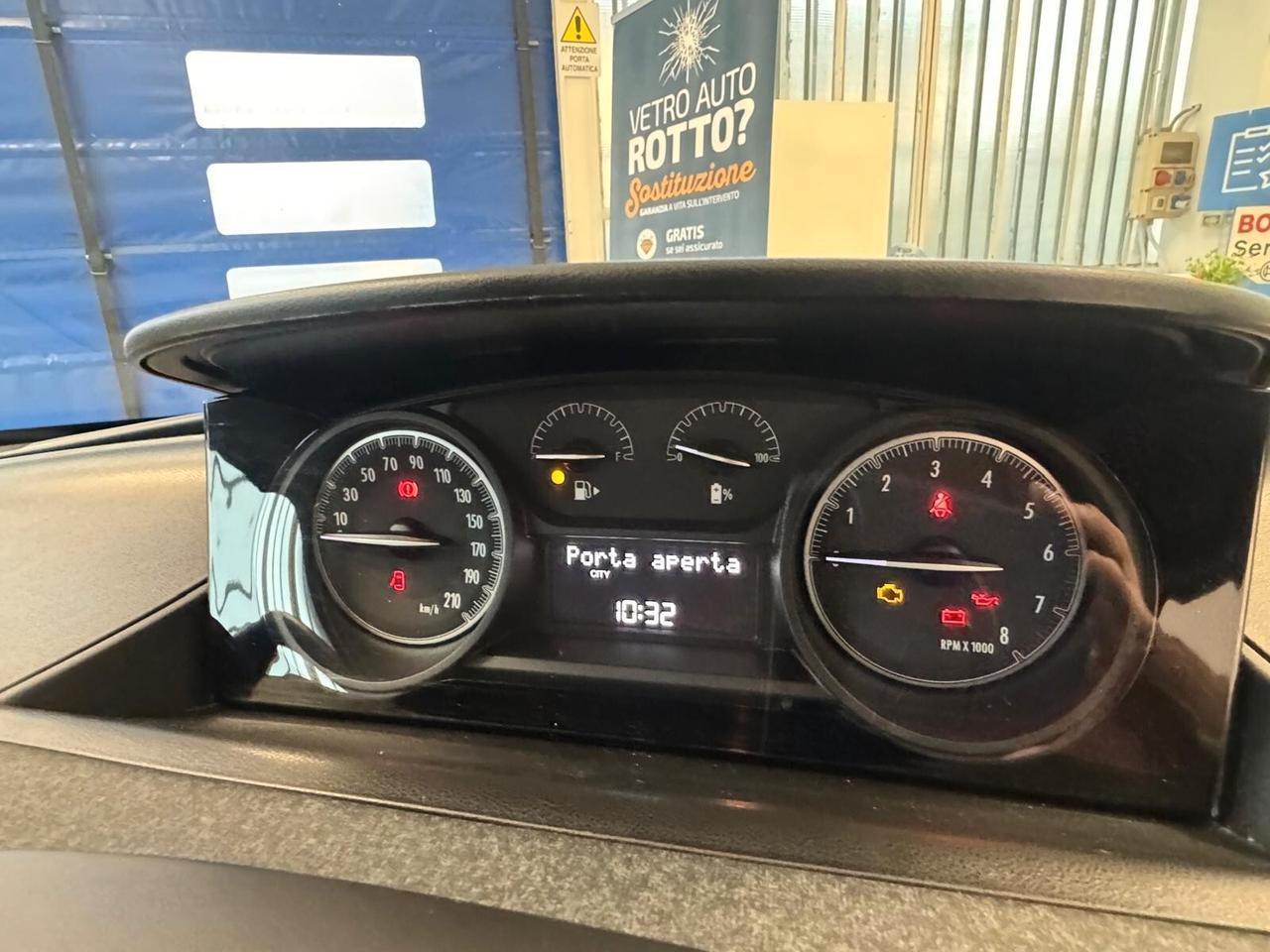 Lancia Ypsilon 1.0 FireFly 5 porte S&S Hybrid Ecochic Silver