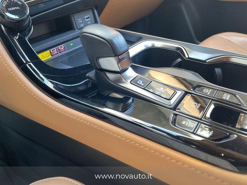 Lexus NX Hybrid Luxury 4WD
