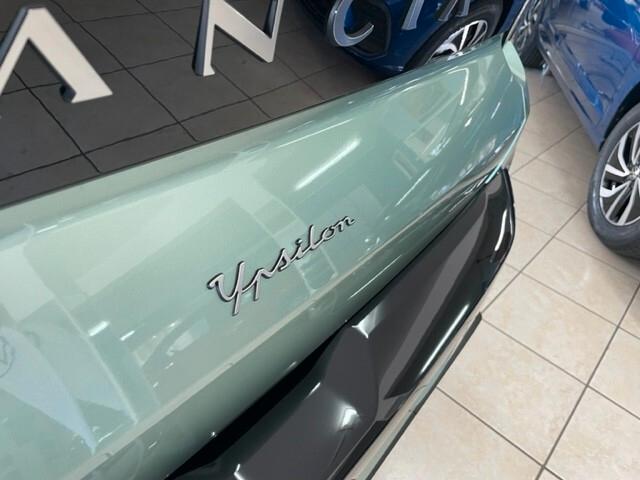 Lancia Ypsilon Hybrid e-DCT LX