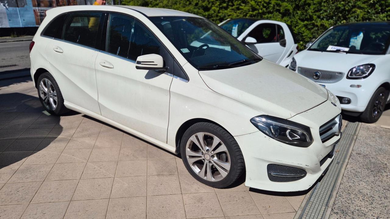 Mercedes-benz B 180 d Executive SOLO 39000 KM!