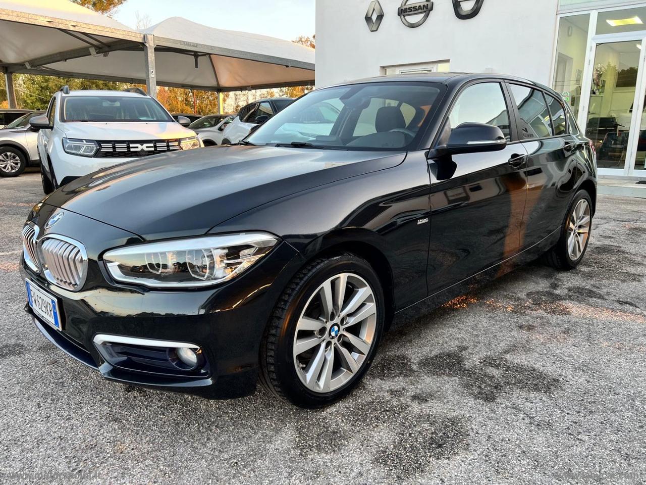 BMW 116d 5p. Urban LINE