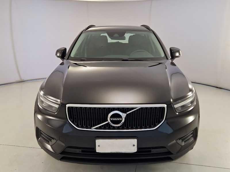 VOLVO XC40 D3 Momentum Core MY21