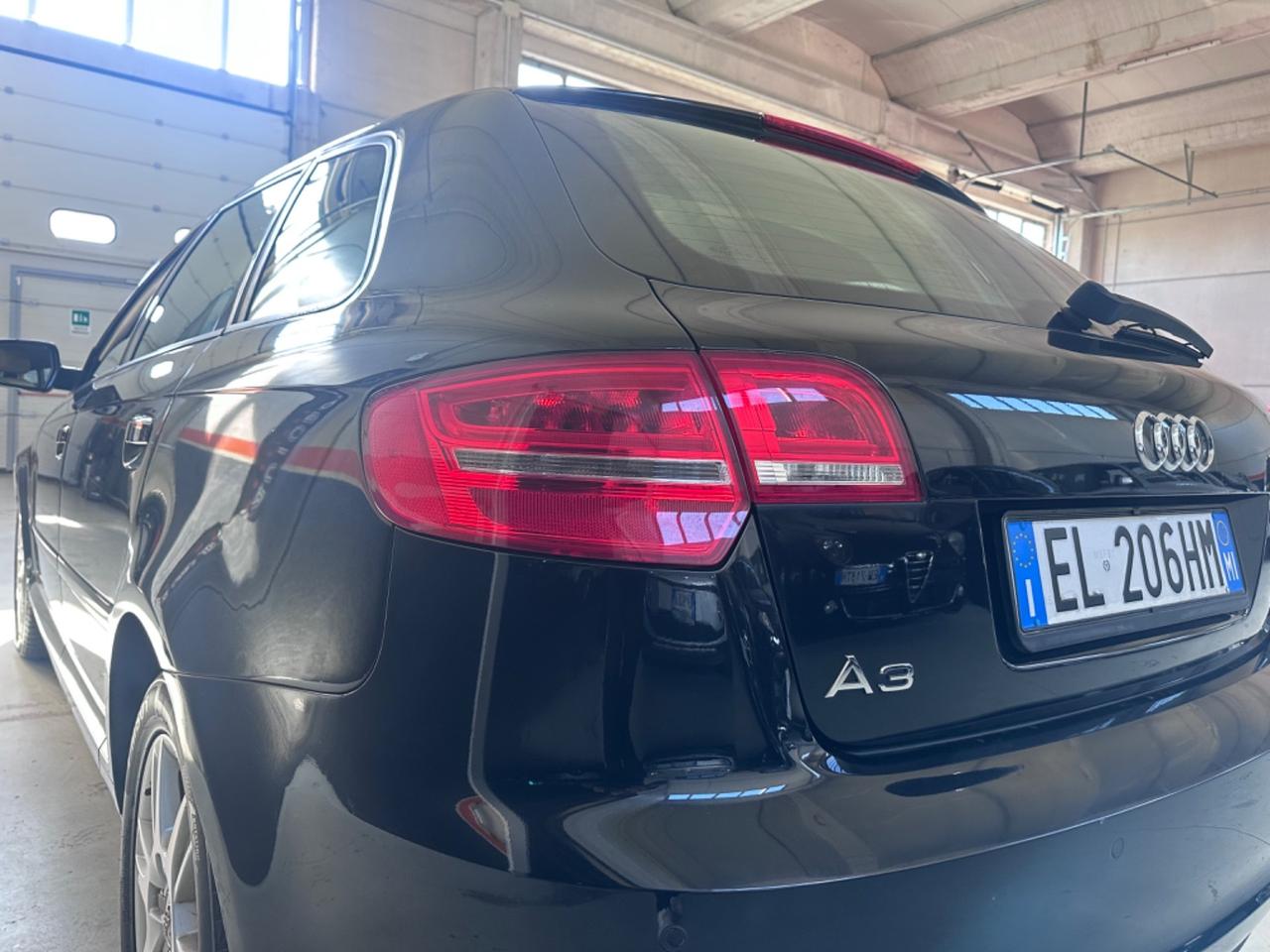 Audi A3 1.6 TDI Young Edition