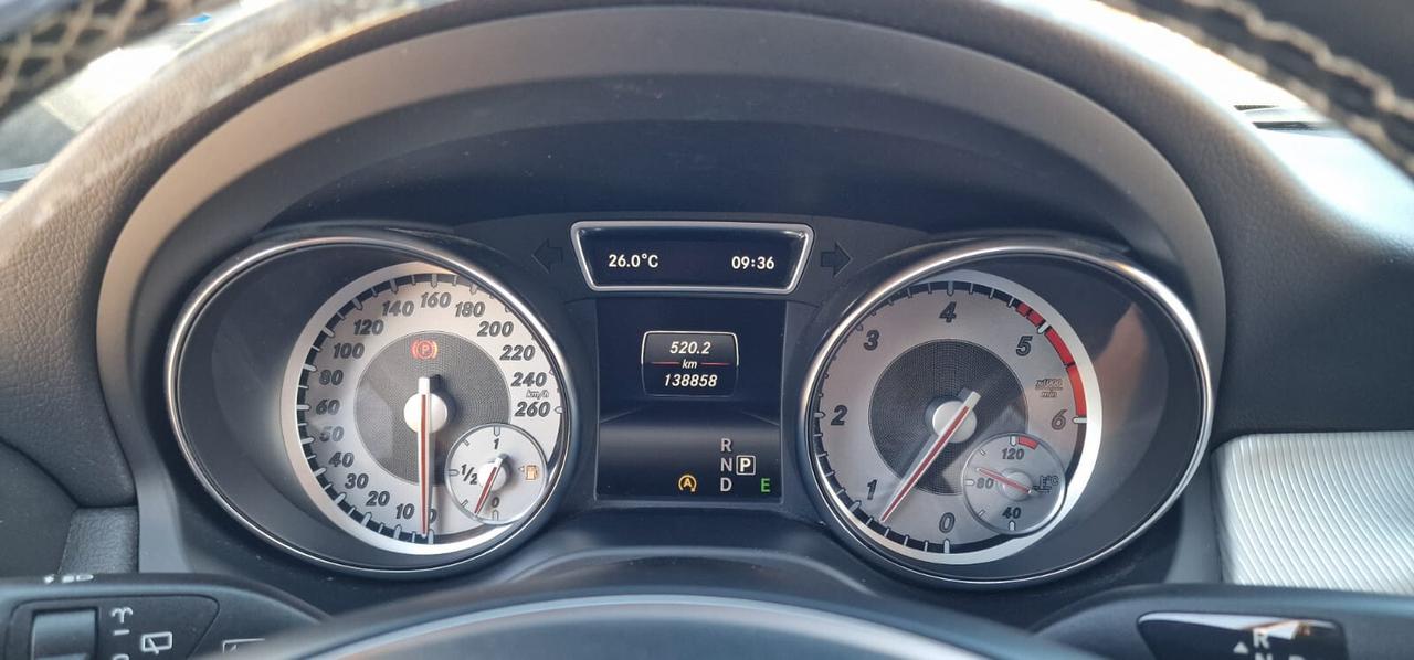 Mercedes CLA 200 CDI Automatic Premium DARK NIGHT