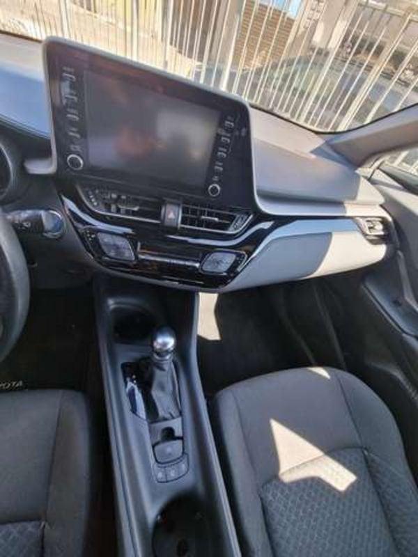 Toyota C-HR I 2020 1.8h Business e-cvt