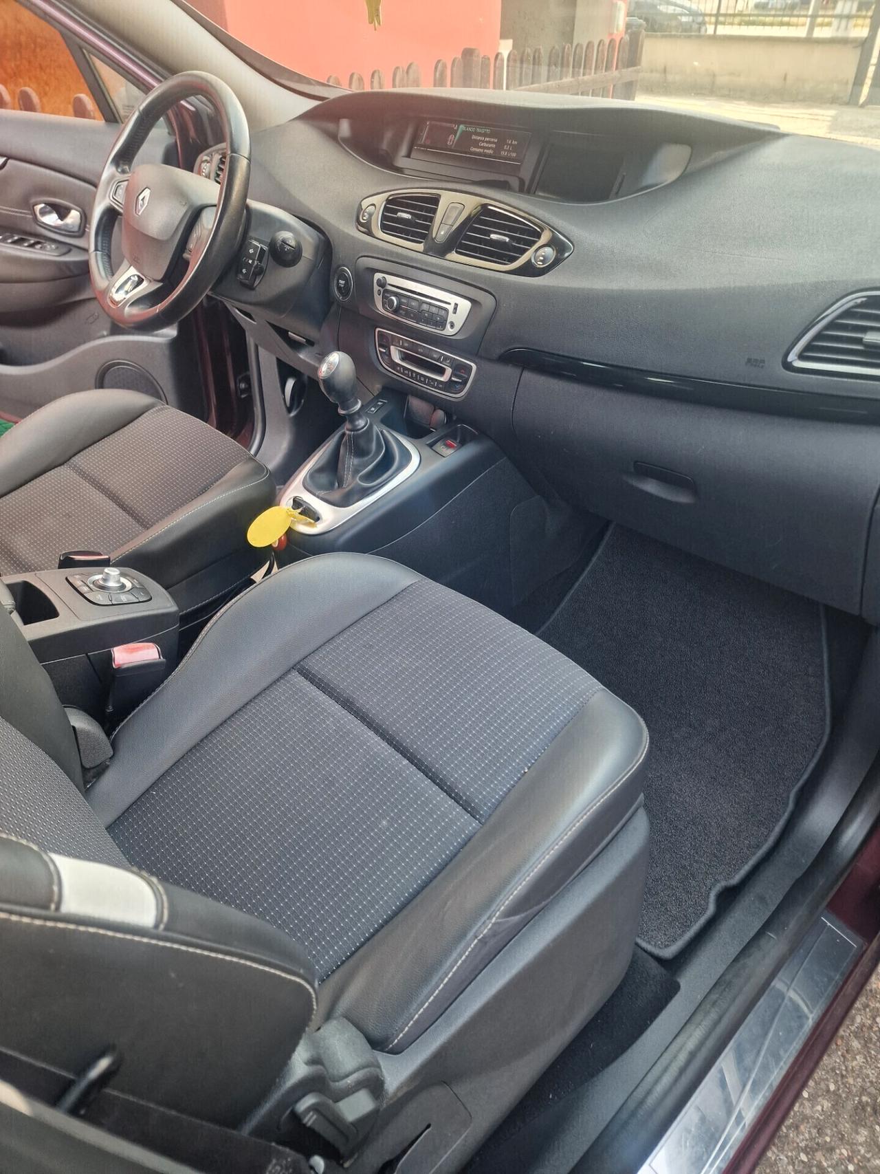 Renault Scenic 1.5 dCi 110CV Distr ok/ UNCPR.