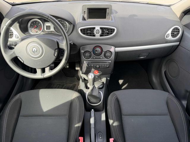 RENAULT Clio 1.2 16V 5 porte Live!