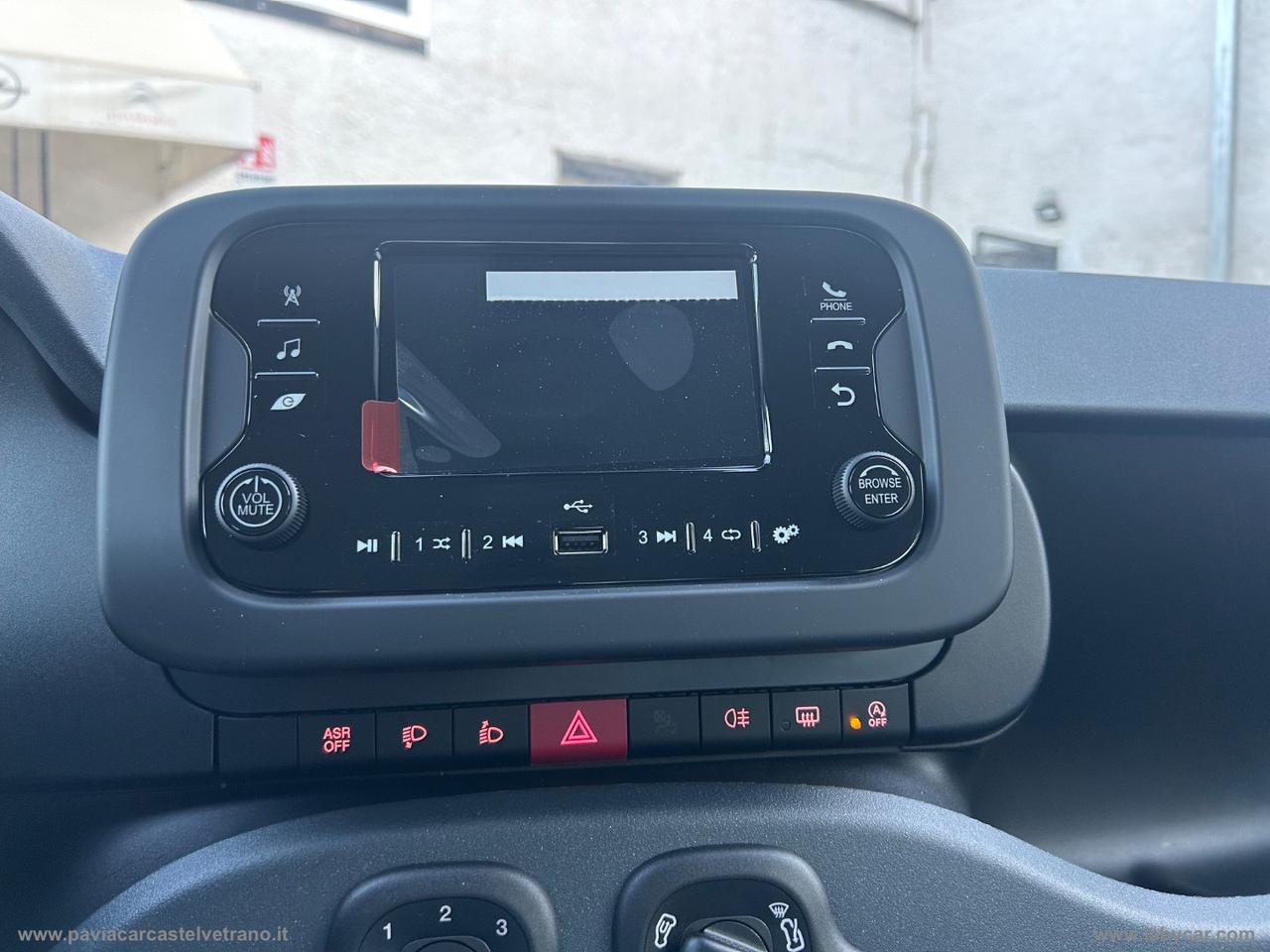 FIAT Pandina 1.0 FireFly 65 CV Hybrid Icon KM/0