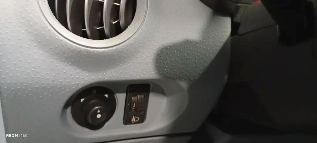 Citroen C3 del 2007 benzina neopatentati