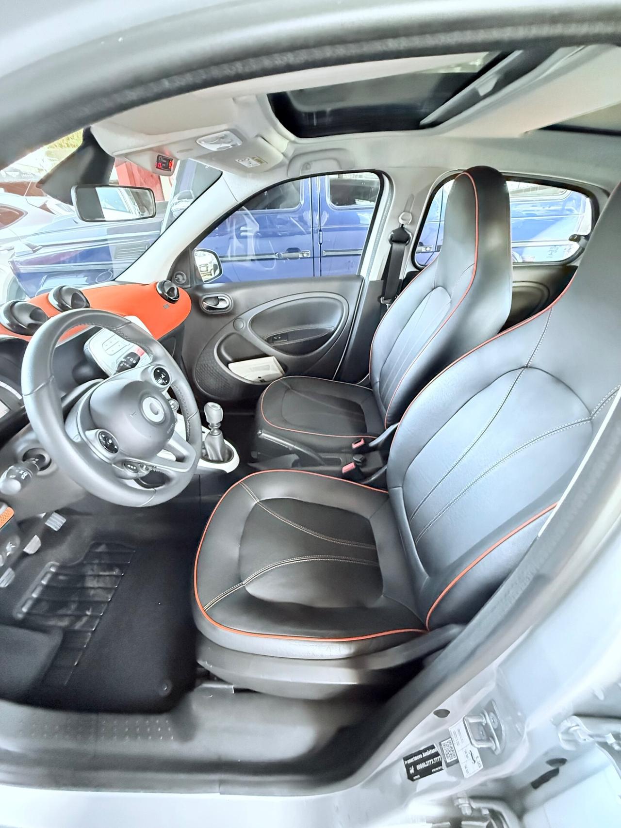 ForFour 1.0 90 CV/( 25 MILA KM )/permute/garanzia/unipro