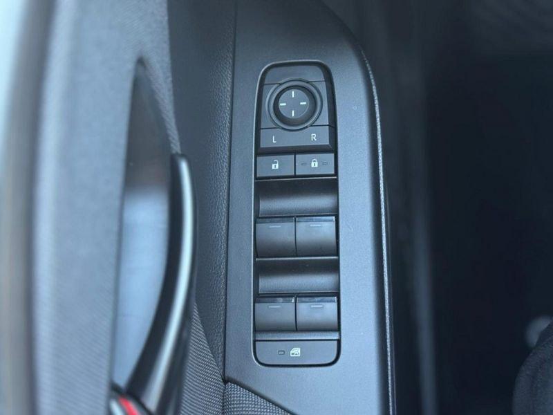 Toyota C-HR 1.8“NEW MODEL KM ZERO“