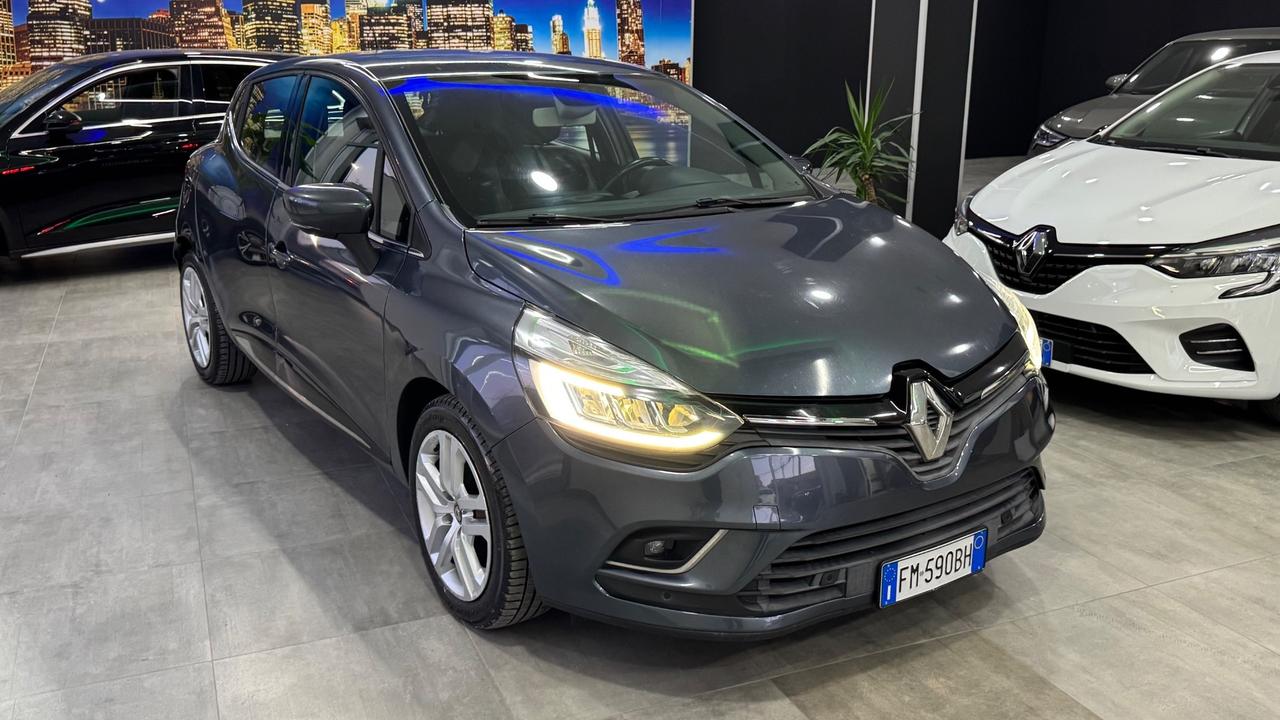 Renault Clio dCi 8V 90 CV 5 porte Moschino Intens