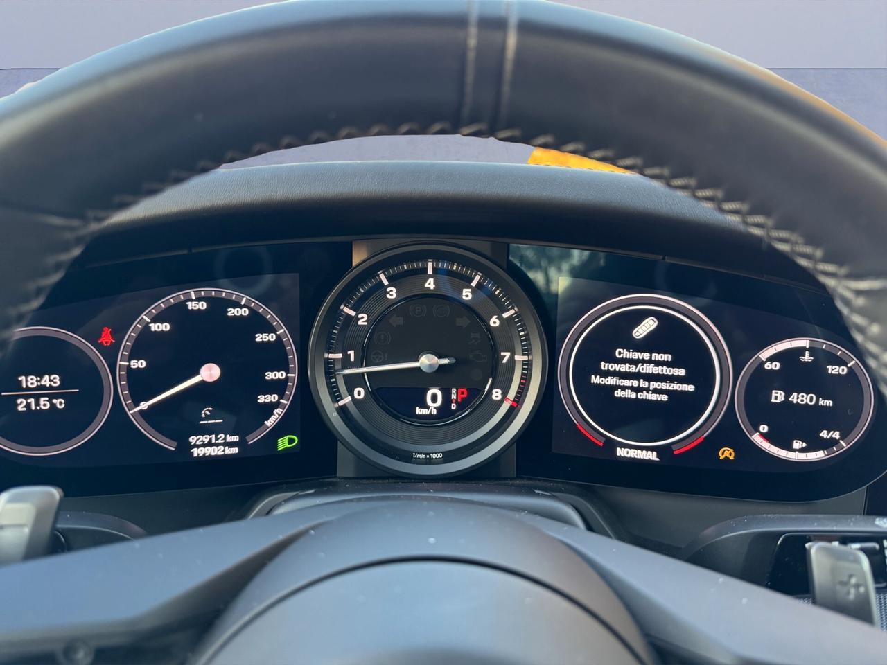 Porsche 911 Carrera Cabriolet 992