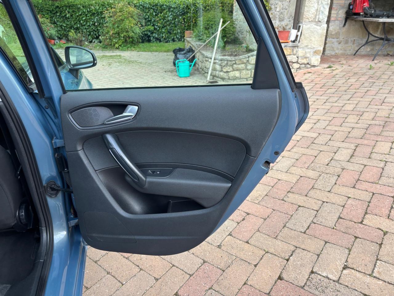 Audi A1 s SPB 1.6 TDI 90 CV 5Porte OK NEOPATENTATI