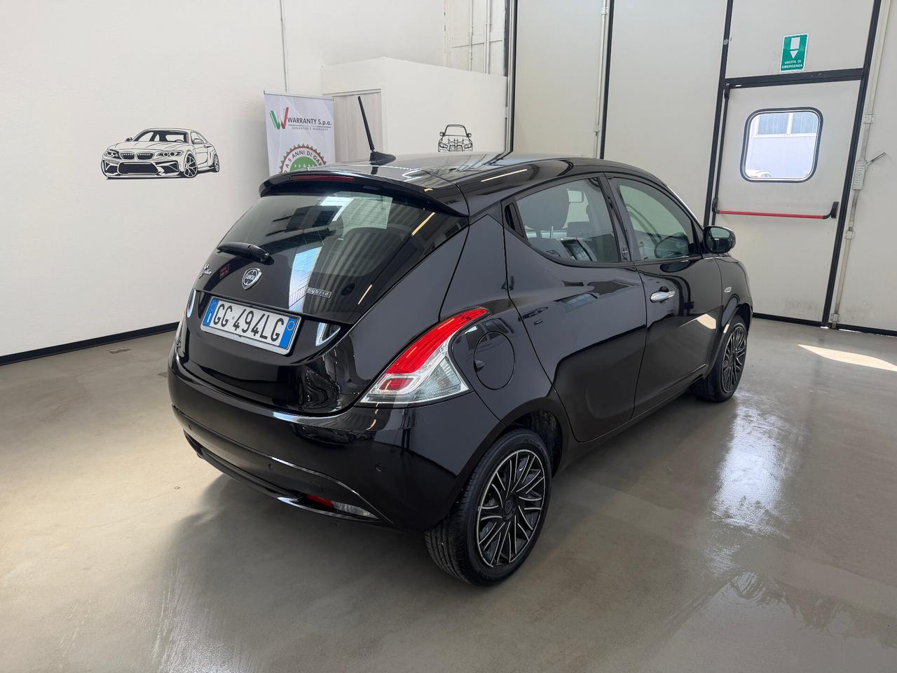 Lancia Ypsilon 1.0 FireFly 5 porte Posti S&S Hybrid Ecochic Gold