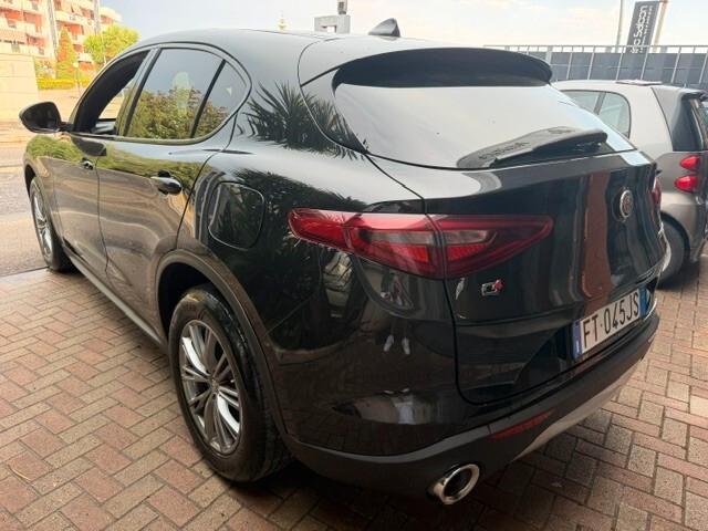 Alfa Romeo Stelvio 2.2 Turbodiesel 210 CV AT8 Q4 Super
