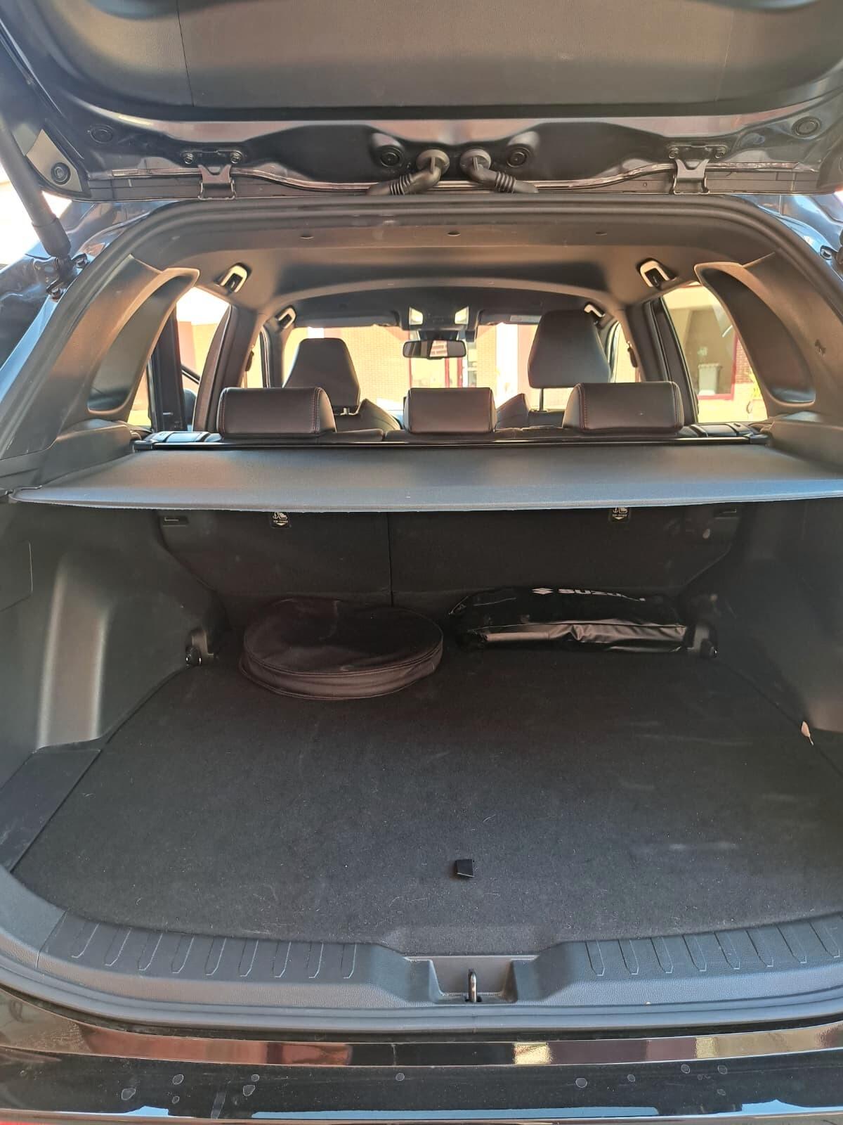Suzuki Across 2.5 Plug-in Hybrid E-CVT 4WD Top