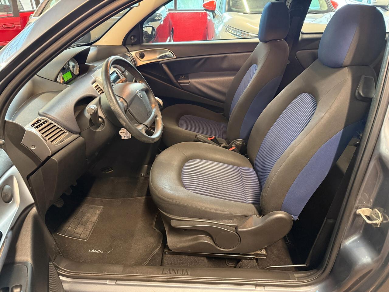Lancia Ypsilon 1.2 Argento